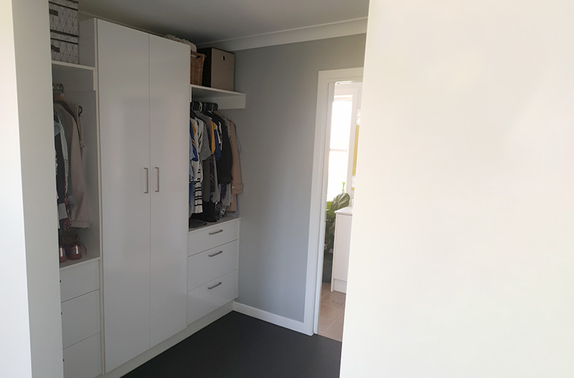 Walk in Robe extension South East Qld